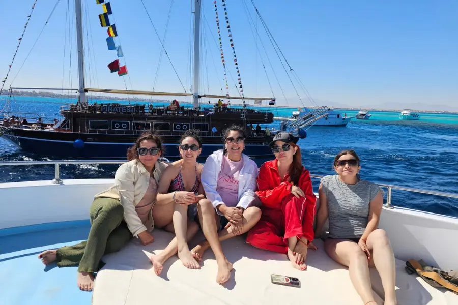 Holiday cruises and group travel packages